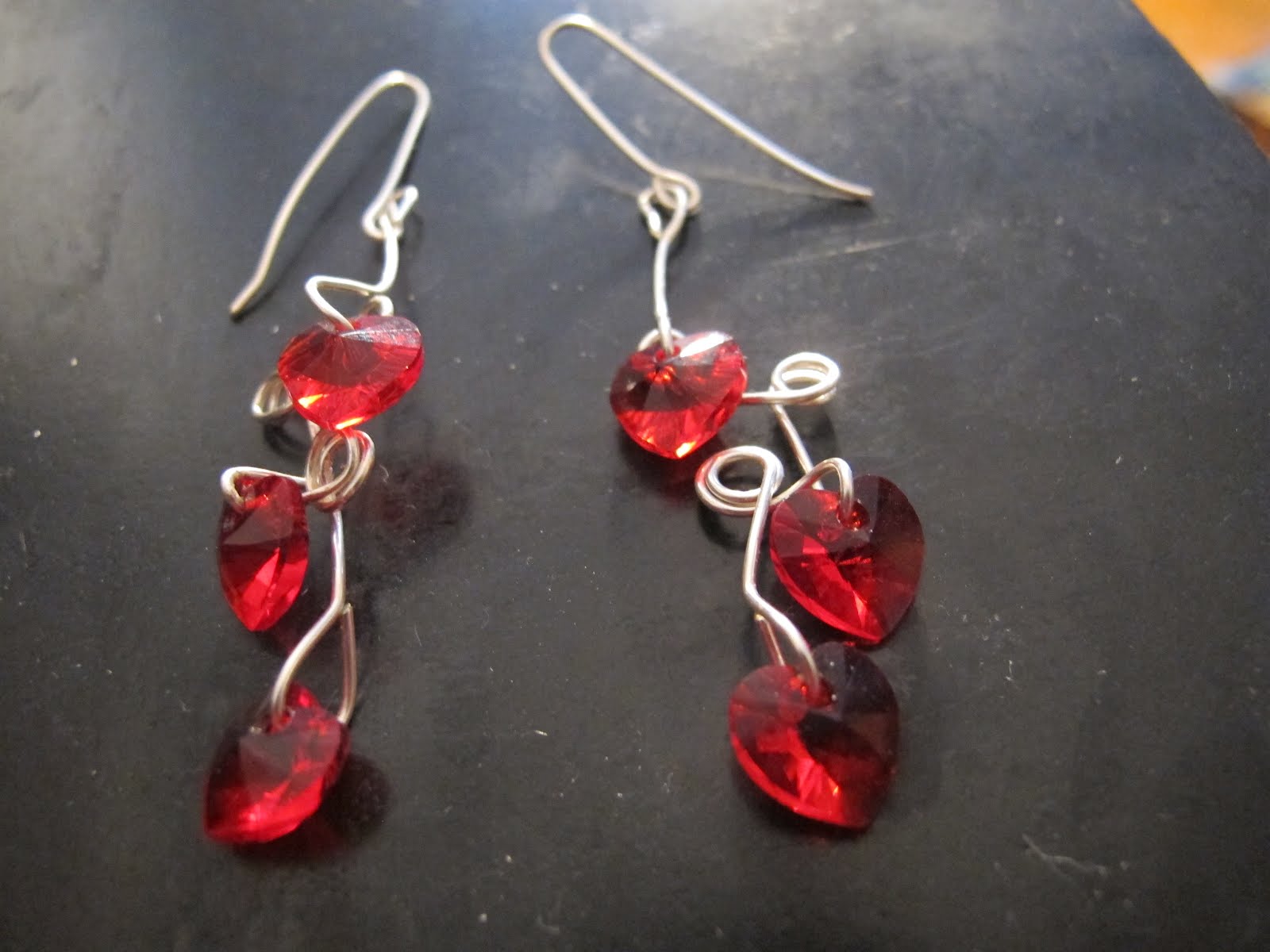 Naomi's Designs: Handmade Wire Jewelry: Wire wrapped Swarovski crystal