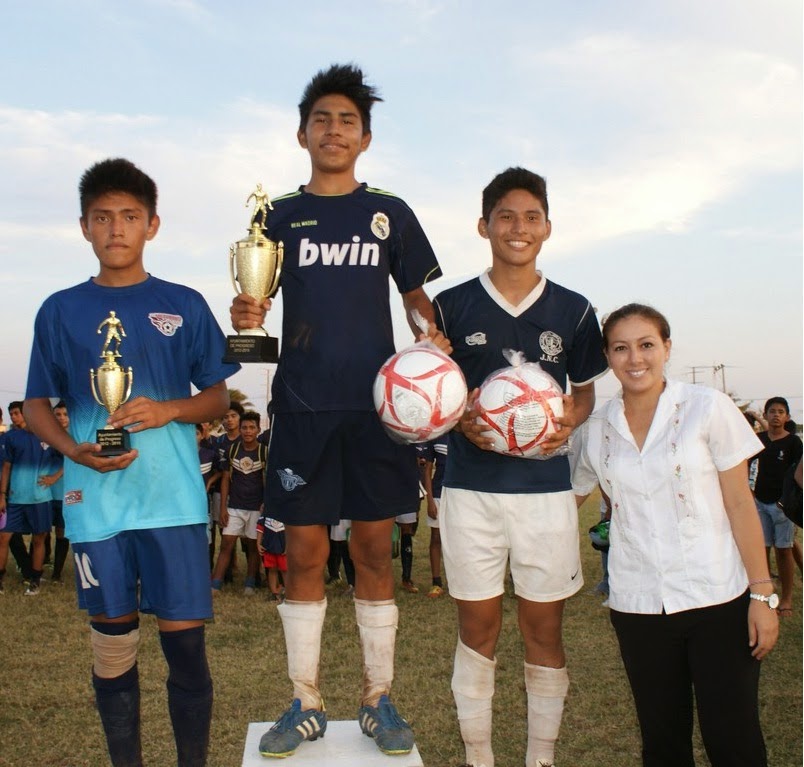Opción, La revista Club Manchester campeón municipal de la liga