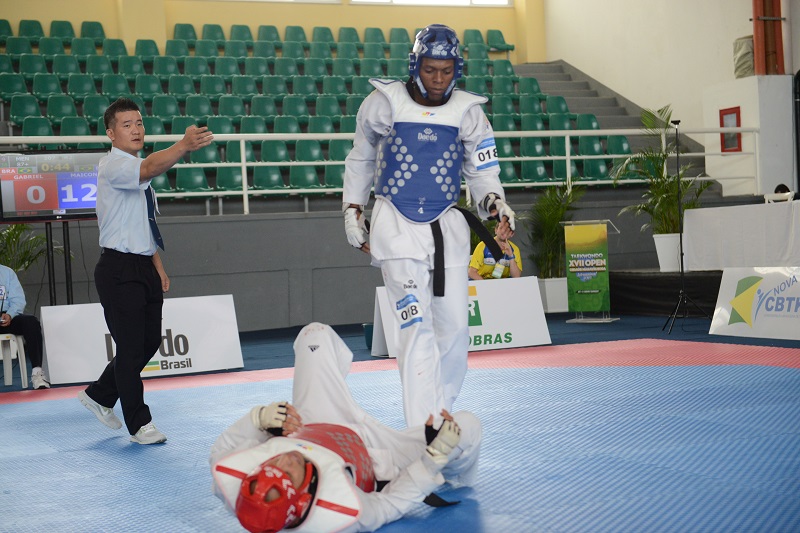 Brasil conquista seis ouros no primeiro dia do Open Internacional de Taekwondo no Rio de Janeiro