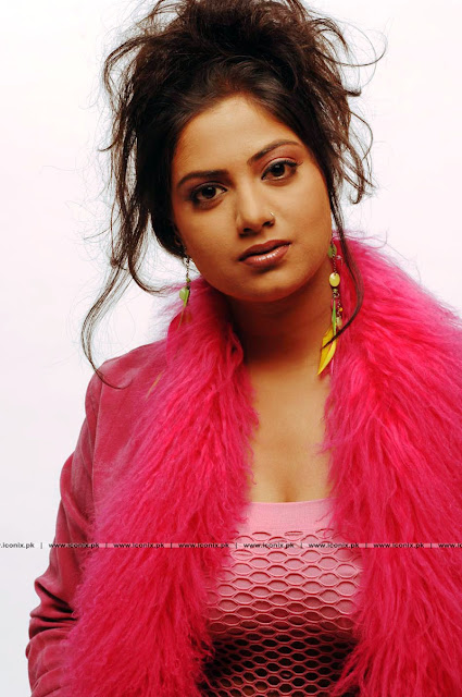 ALL COLLECTION WALLPAPERS: Kavita Radheshyam hot stills pictures