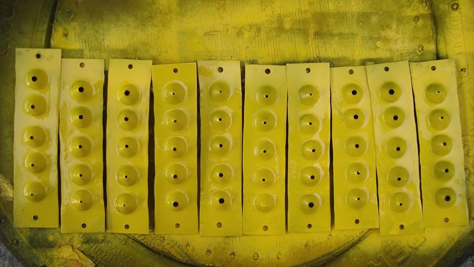 aksesoris sangkar burung dan perlengkapanya peso jeruji /serut bambu