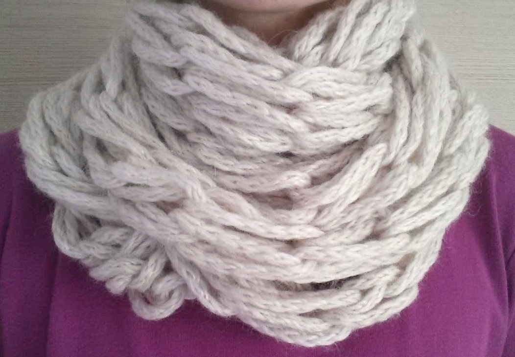 sciarpa fatta con le mani