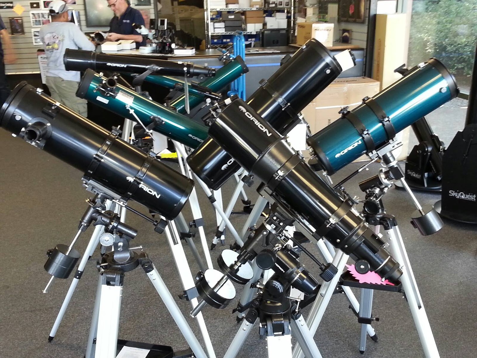 DarrenW AstroBlogger Orion telescopes...Oh how I love thee...