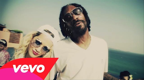 Snoop Lion feat. Rita Ora - Torn Apart ( Video Official Aqui)