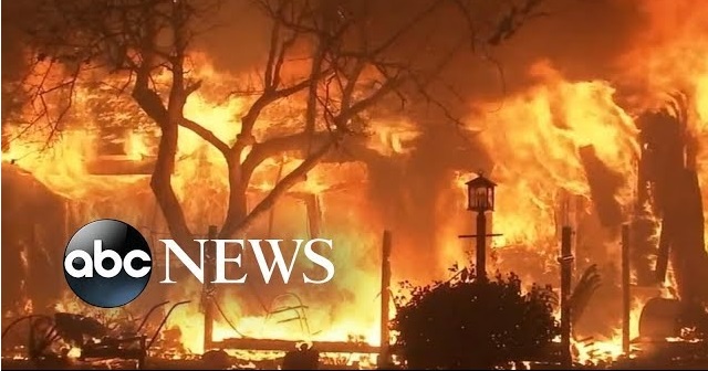 Η Καλιφόρνια καίγεται: 31 νεκροί & 228 αγνοούμενοι - Εκατοντάδες χιλιάδες άνθρωποι τρέχουν να σωθούν (βίντεο)