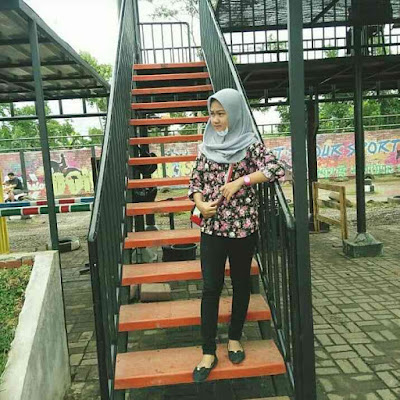 Spot Foto Kece Branchsto BSD Pagedangan Kota Banten