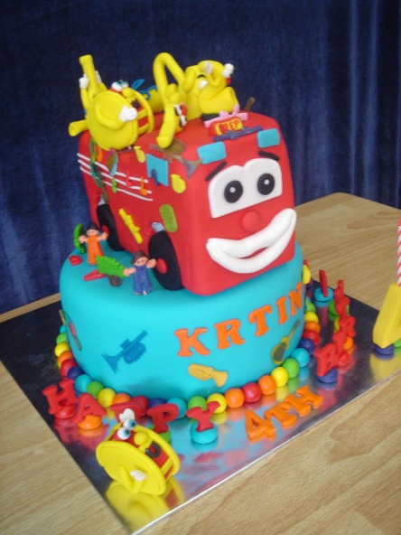 Yochana S Cake Delight Wheel On The Bus