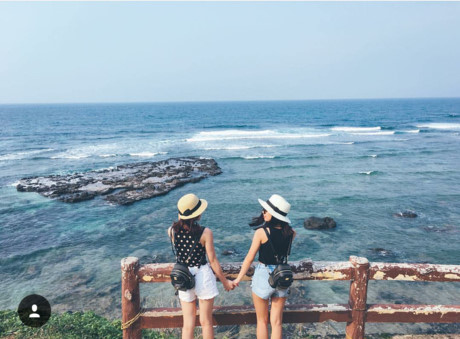 Di du lich voi hoi ban gai ma thich the nay, thi can gi nguoi yeu nua? - Anh 22