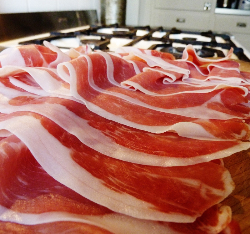 Två små kök Lyxig spagetti carbonara med prosciutto