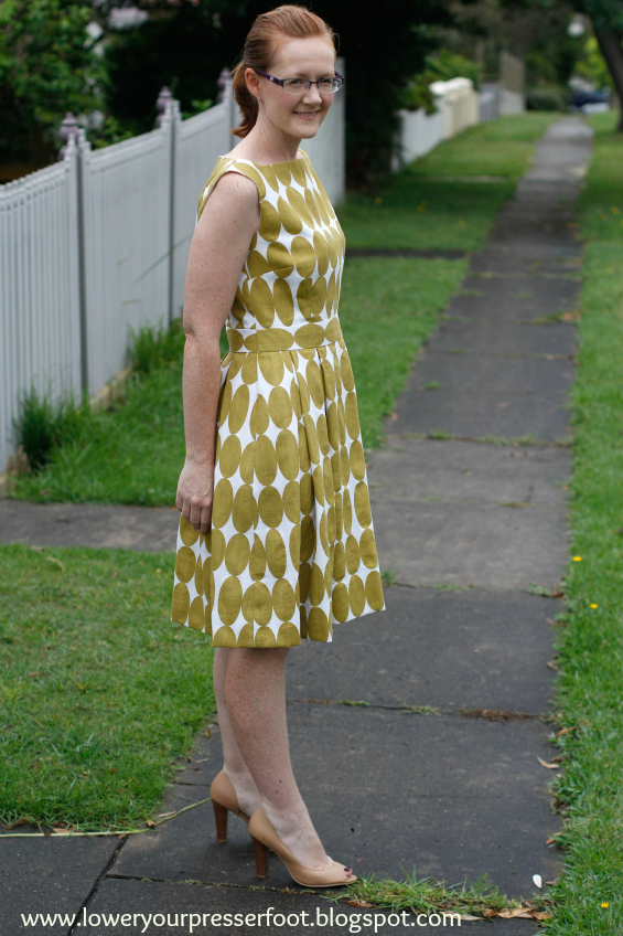 Vogue 9625 pleated polka dot dress www.loweryourpresserfoot.blogspot.com