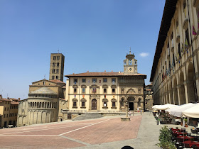 Arezzo's sharply sloping Piazza Grande