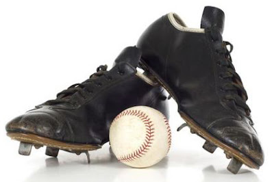 The old school metal spikes we all wore. Remember them like it was yesterday! We thought we were SO cool... LoL And no, they didn't make me play better... LoL