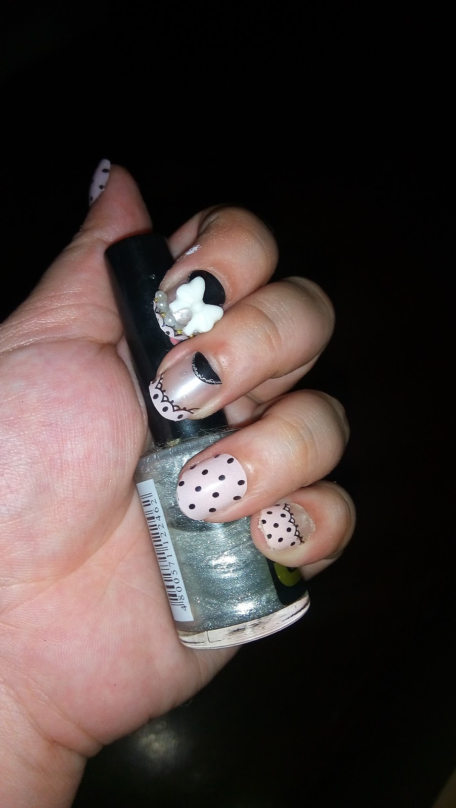 Swish & Flick Review Stick On Nails with Nail Art