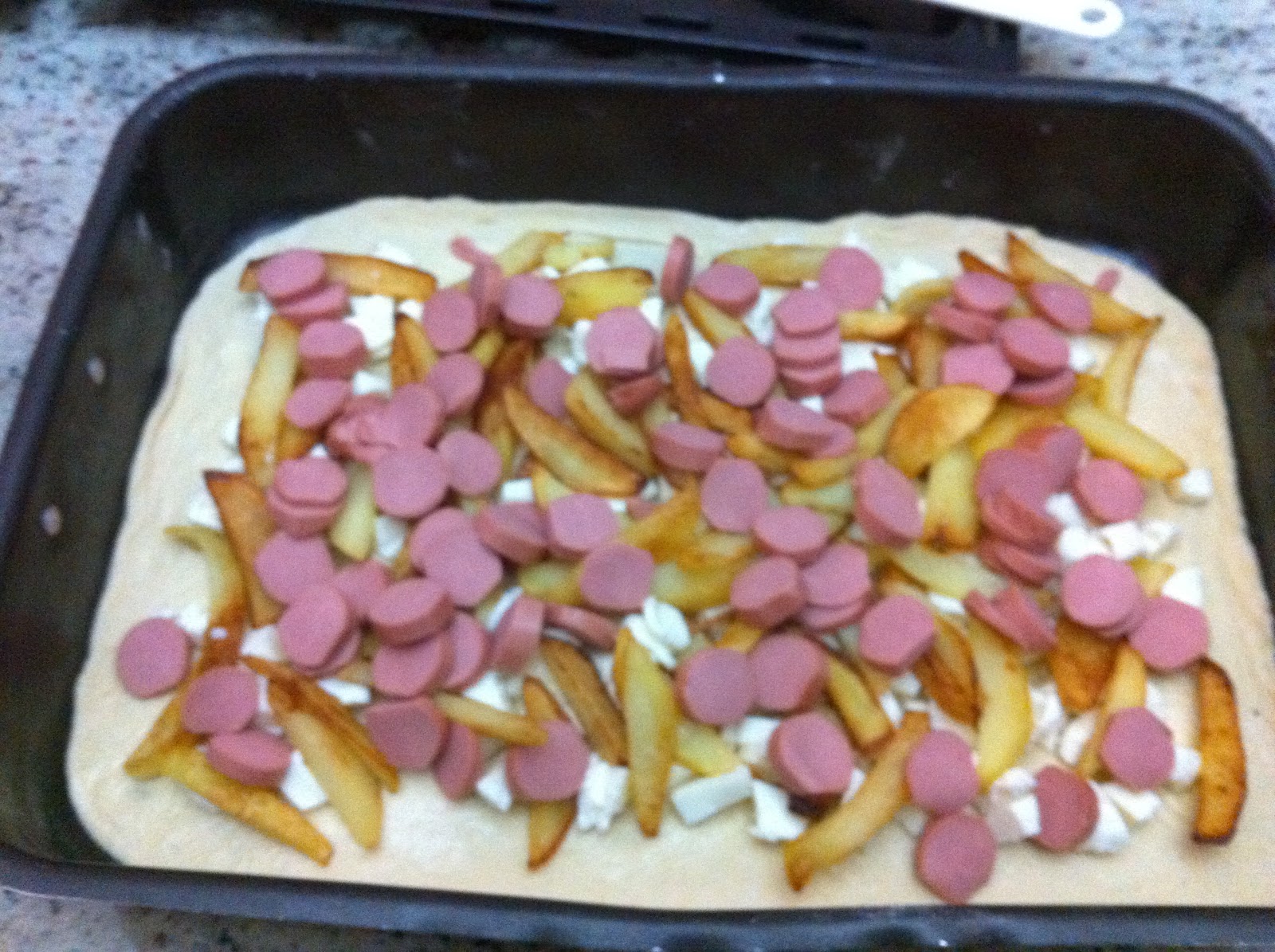 Le mani fatate S Pizza wurstel e patatine