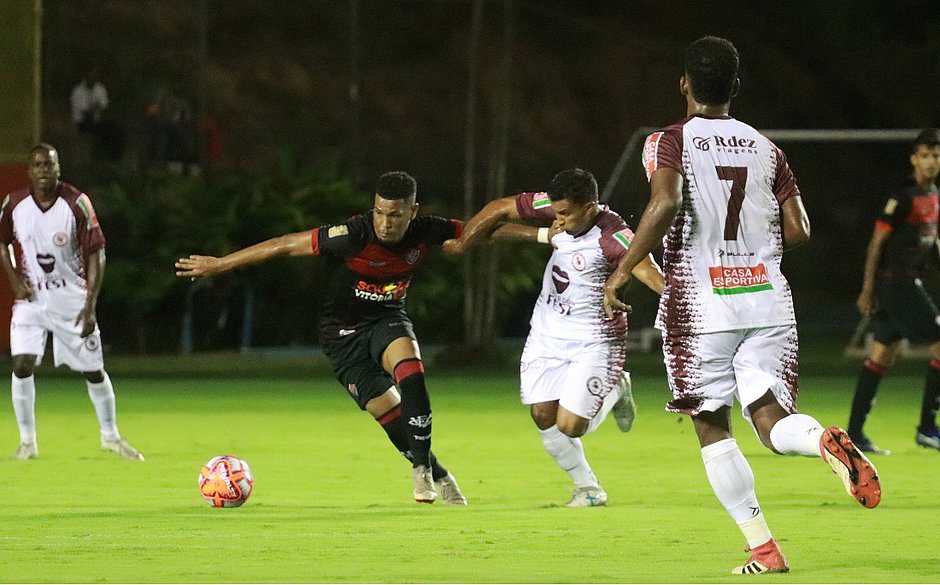 Vitória empata em 1x1 com o Jacuipense no Barradão