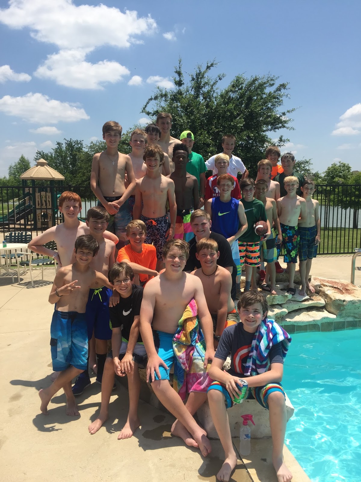 12 Grade Pool Party