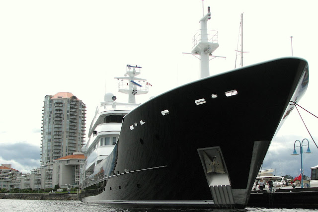 Super Yacht Ulysses; yours for only $60 million in 2013. (2007-08-20) 