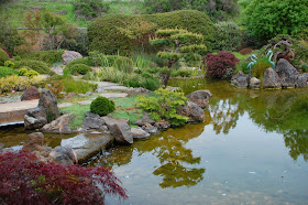Robert Ketchell's blog: Arranging Stones in a Japanese style garden