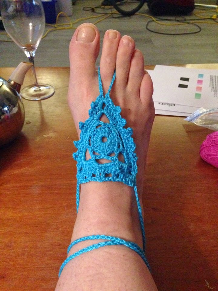 Verwonderlijk Noeke's blog: Aan het haken, blote voeten sandalen FT-84
