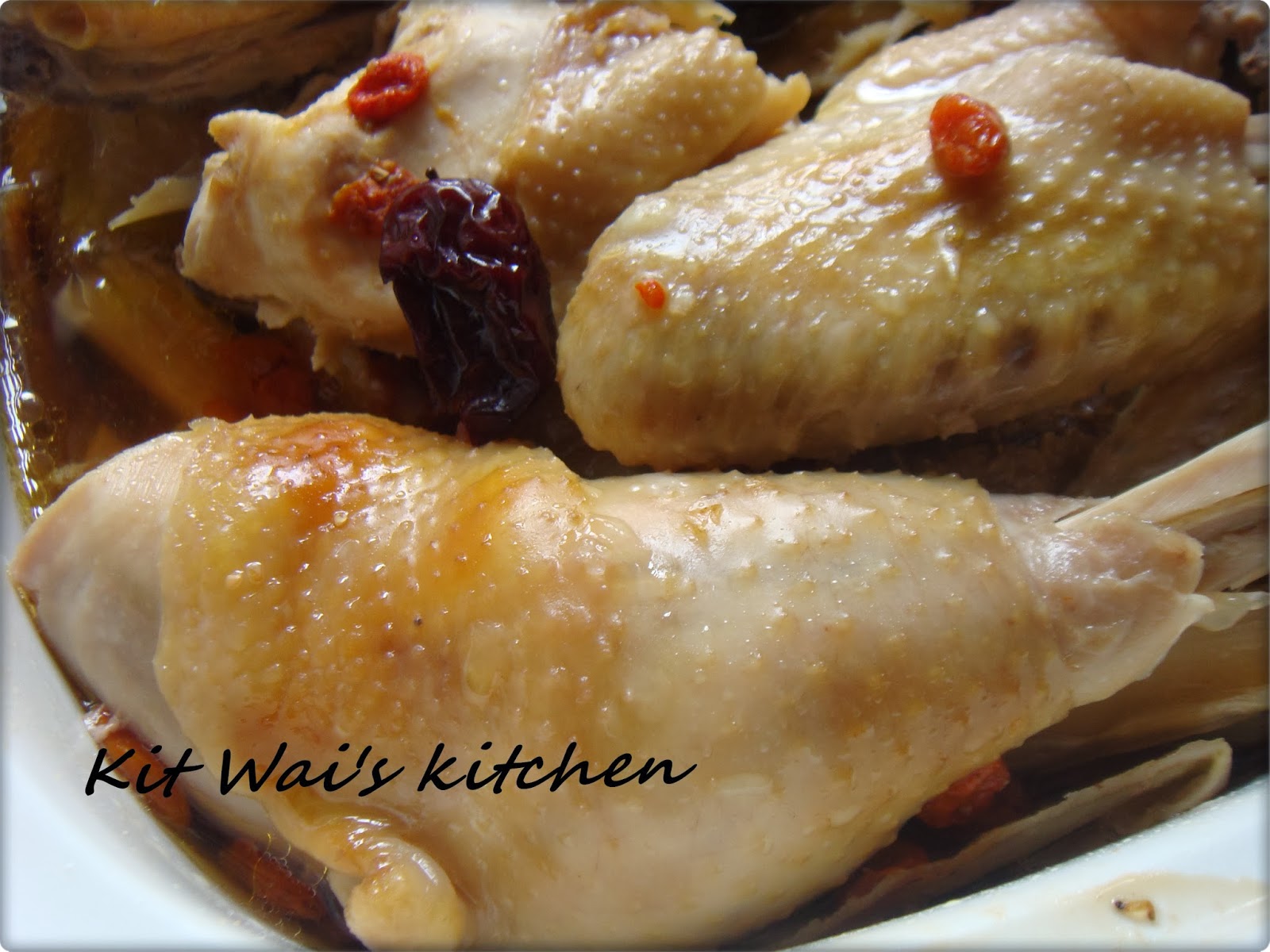 Kit Wai's kitchen 药材鸡精蒸鸡 Steamed Chicken with Herbal & Chicken Essence