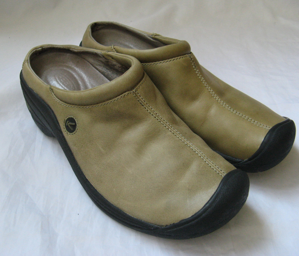 keen boiled wool clogs