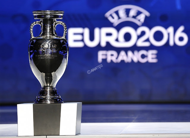 UEFA Euro trophy wallpaper