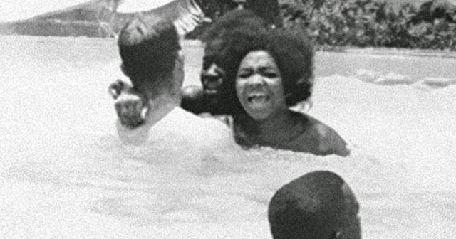 A Photo Series Captured A Motel Manager Pouring Acid Into