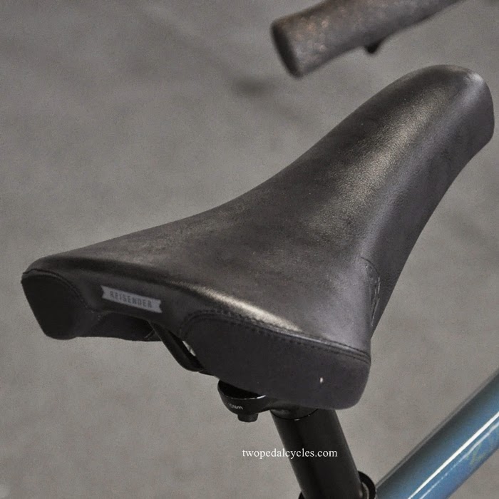 人気のブルーノ ブラックエディション ディープ ブルー | TWOPEDAL