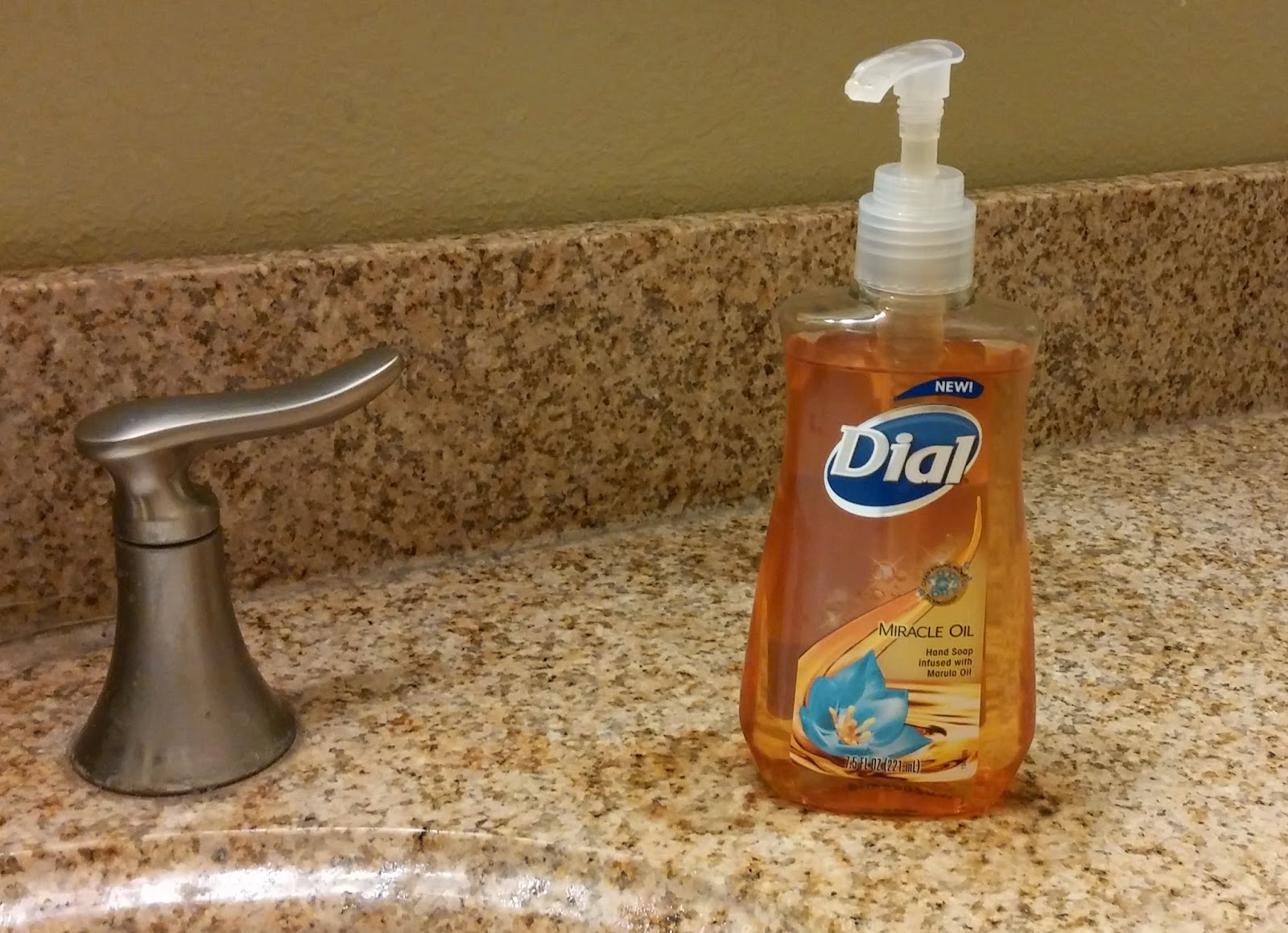 Confessions of a Frugal Mind: Dial Miracle Oil Liquid Hand Soap Review ...
