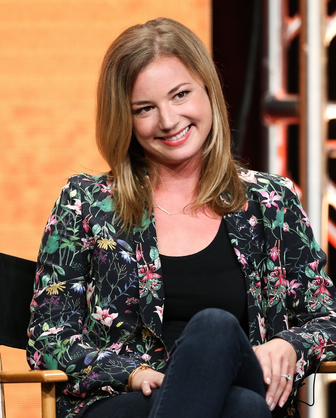 Emily VanCamp of ''Everwood'- A 15th Anniversary Reunion' speaks