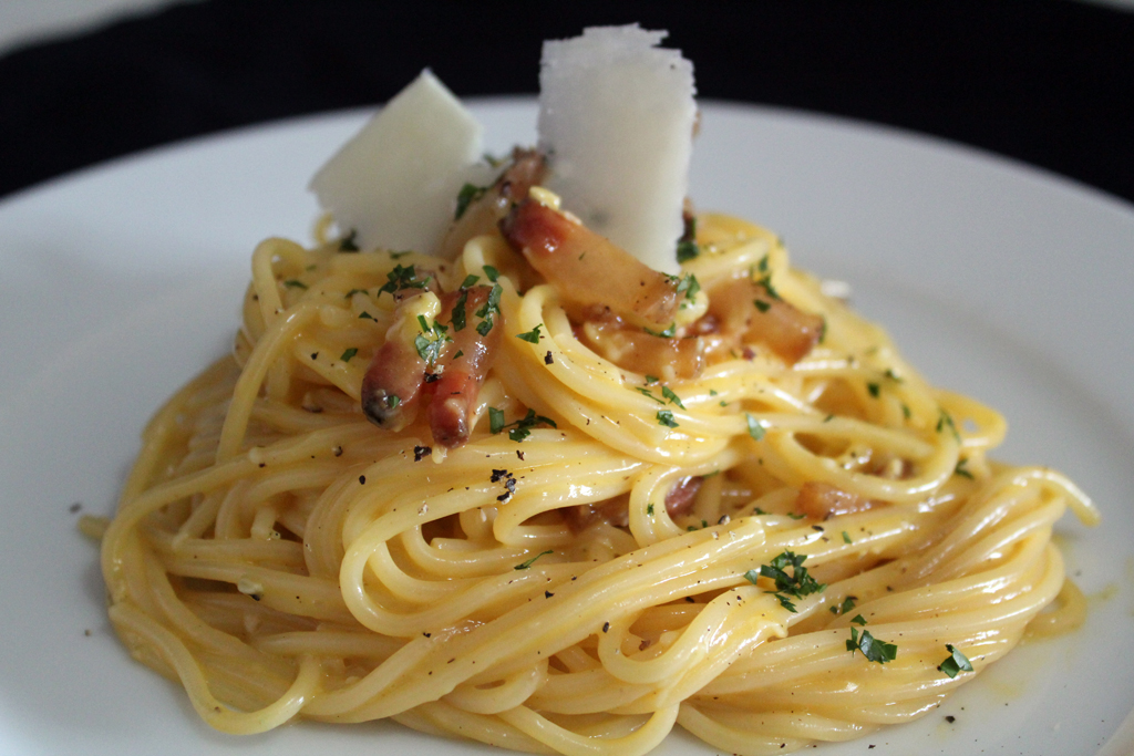 Spaghetti a la carbonara (receta italiana original) - Granados en la cocina