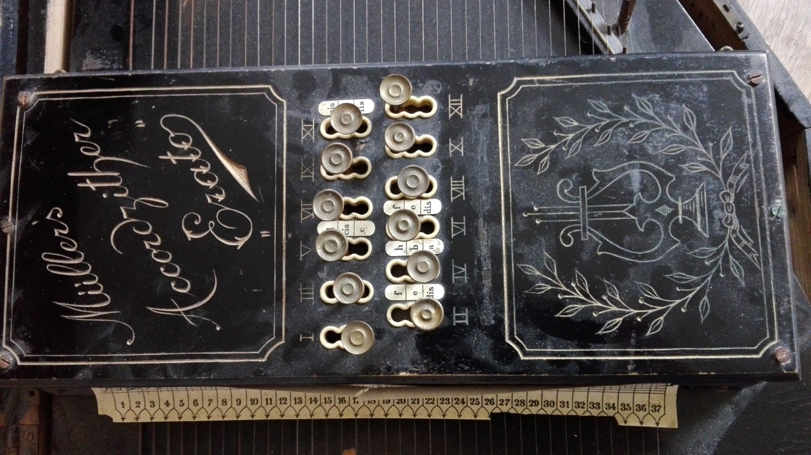 The Müller Autoharp Restoration Project The Müller's Accordzither