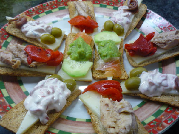 Surtido de Canapés de Queso