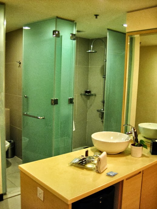 Simon Leong Brunei Darussalam Executive Studio Room Piccolo Hotel