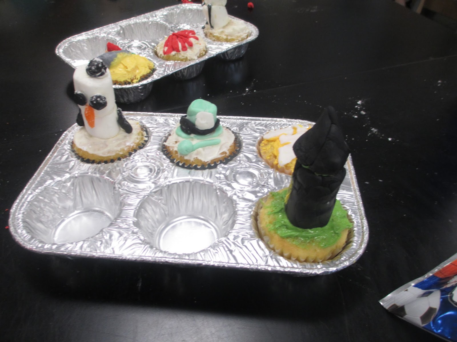 International Ivy Blog: Cake Decorating: Disney Style