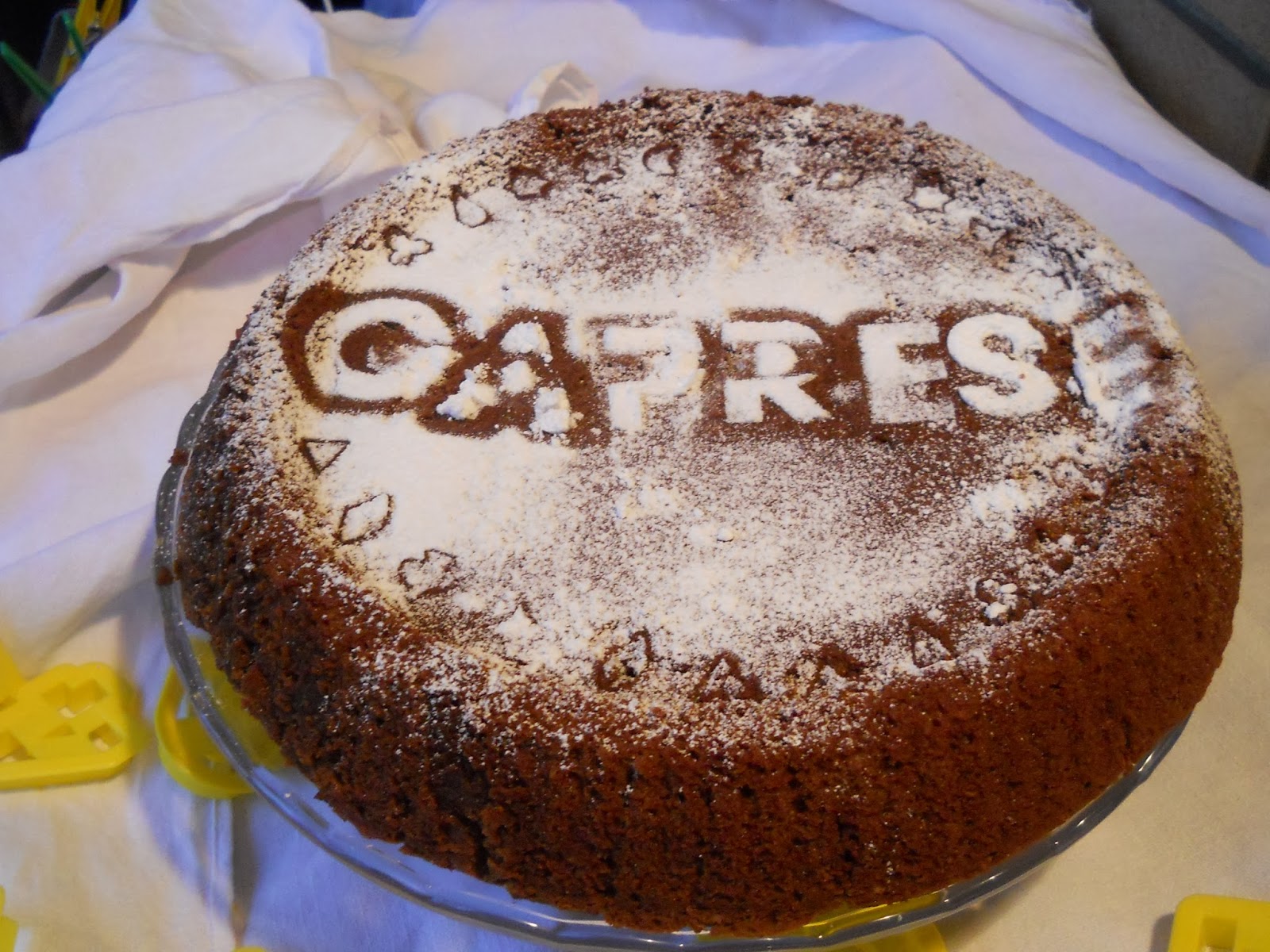 caprese o torta morbida di mandorle e cioccolato 