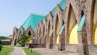 A tropical wet and dry climate around the church