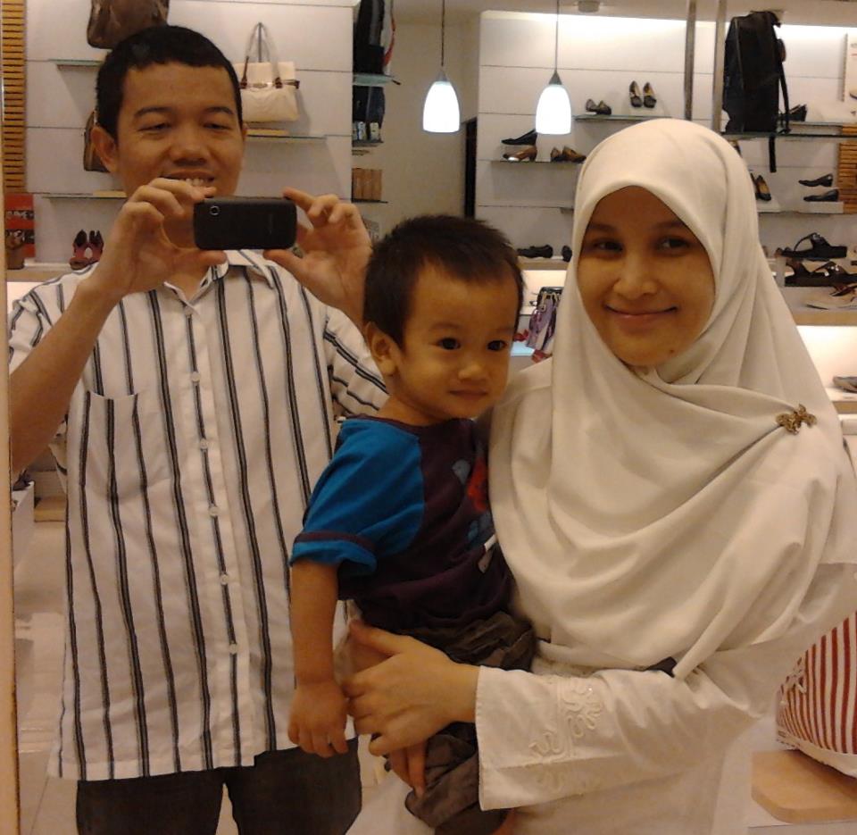 Biografi Penulis Misterius Tere Liye