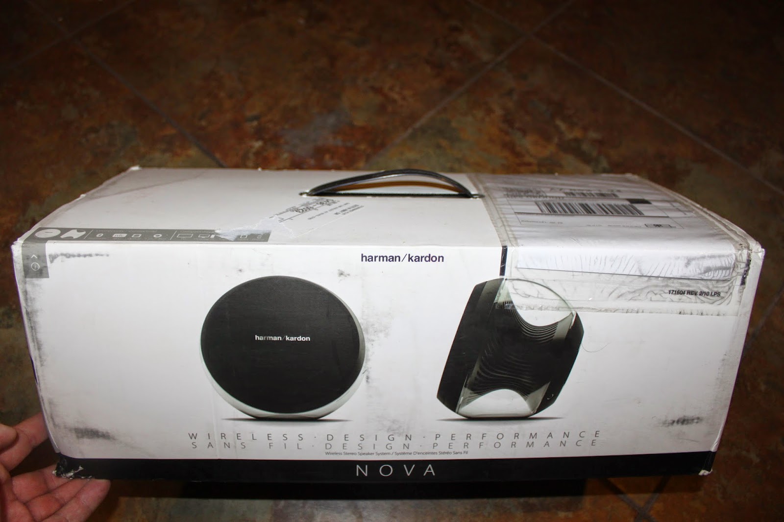 svært udbrud Legende Stereowise Plus: Harman Kardon Nova 2.0 Portable Wireless Speaker System  Review