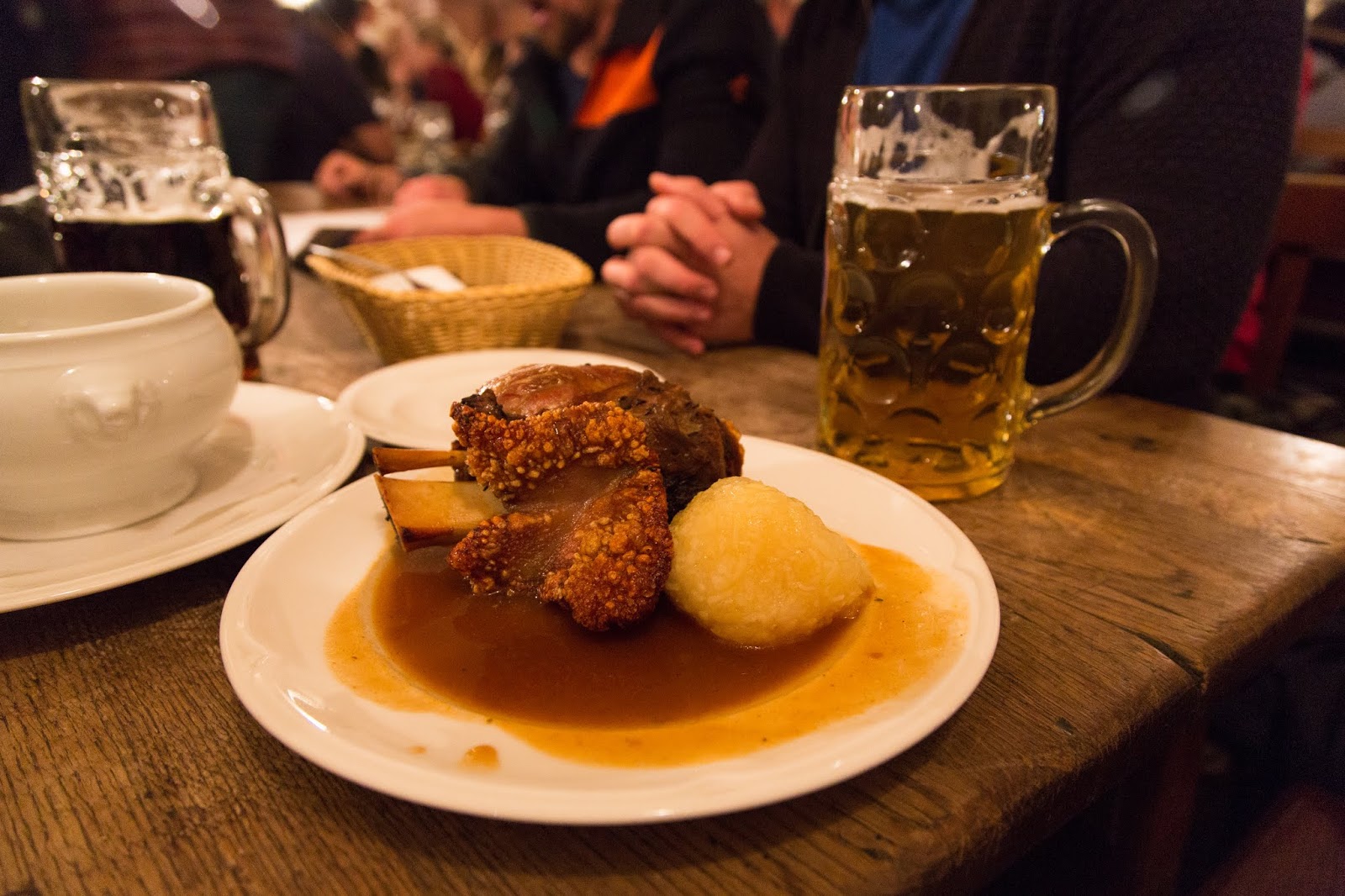 About Viv 162 FIRST BAVARIAN MEAL AT HOFBRAUHAUS about-viv-162-first-bavarian-meal-at-hofbrauhaus