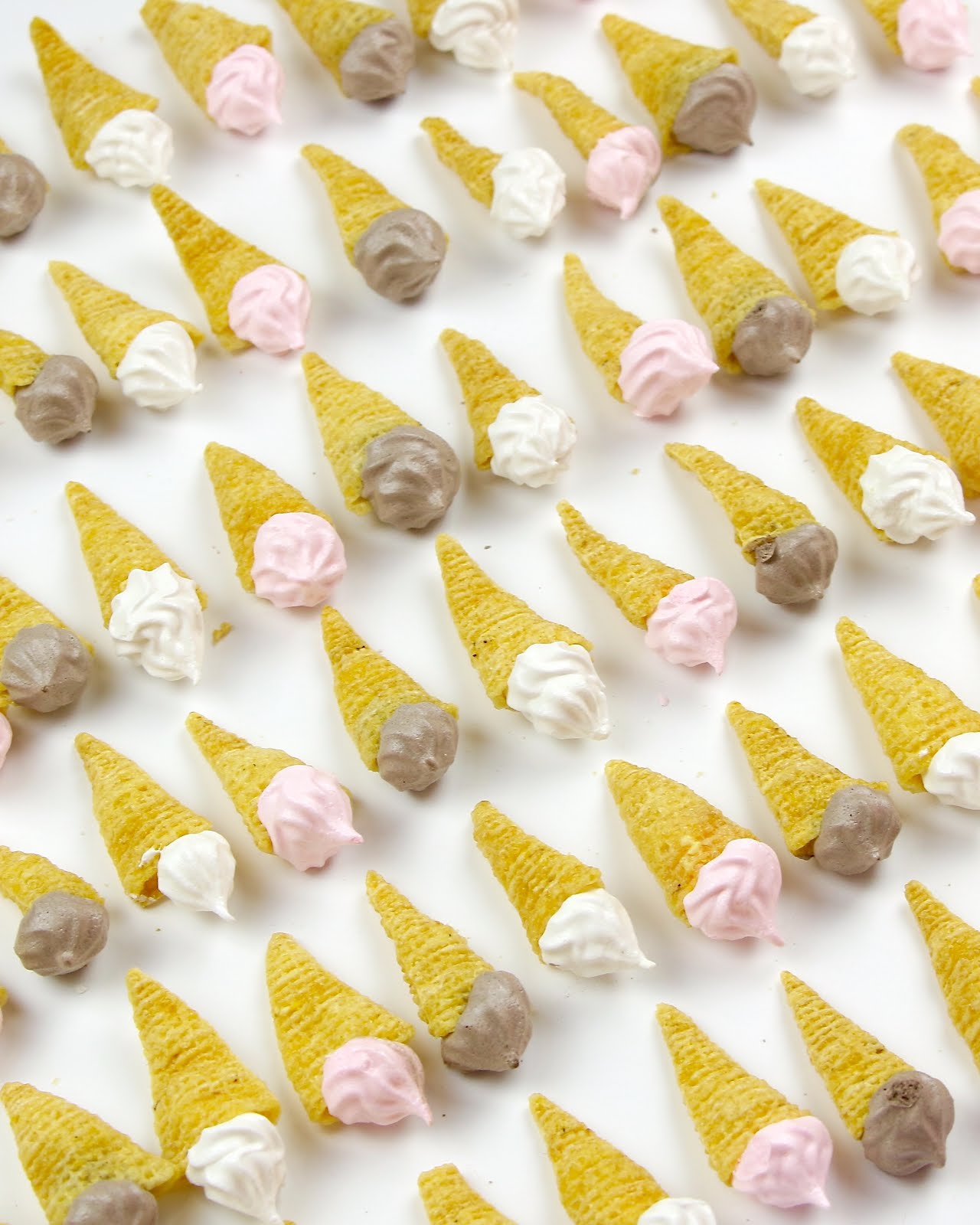 {VIDEO} Mini Bugle Ice Cream Cone Meringues The Lindsay Ann