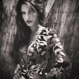 Η Ναταλία που... "χάζεψε" τη Λεωφόρο! (pics)