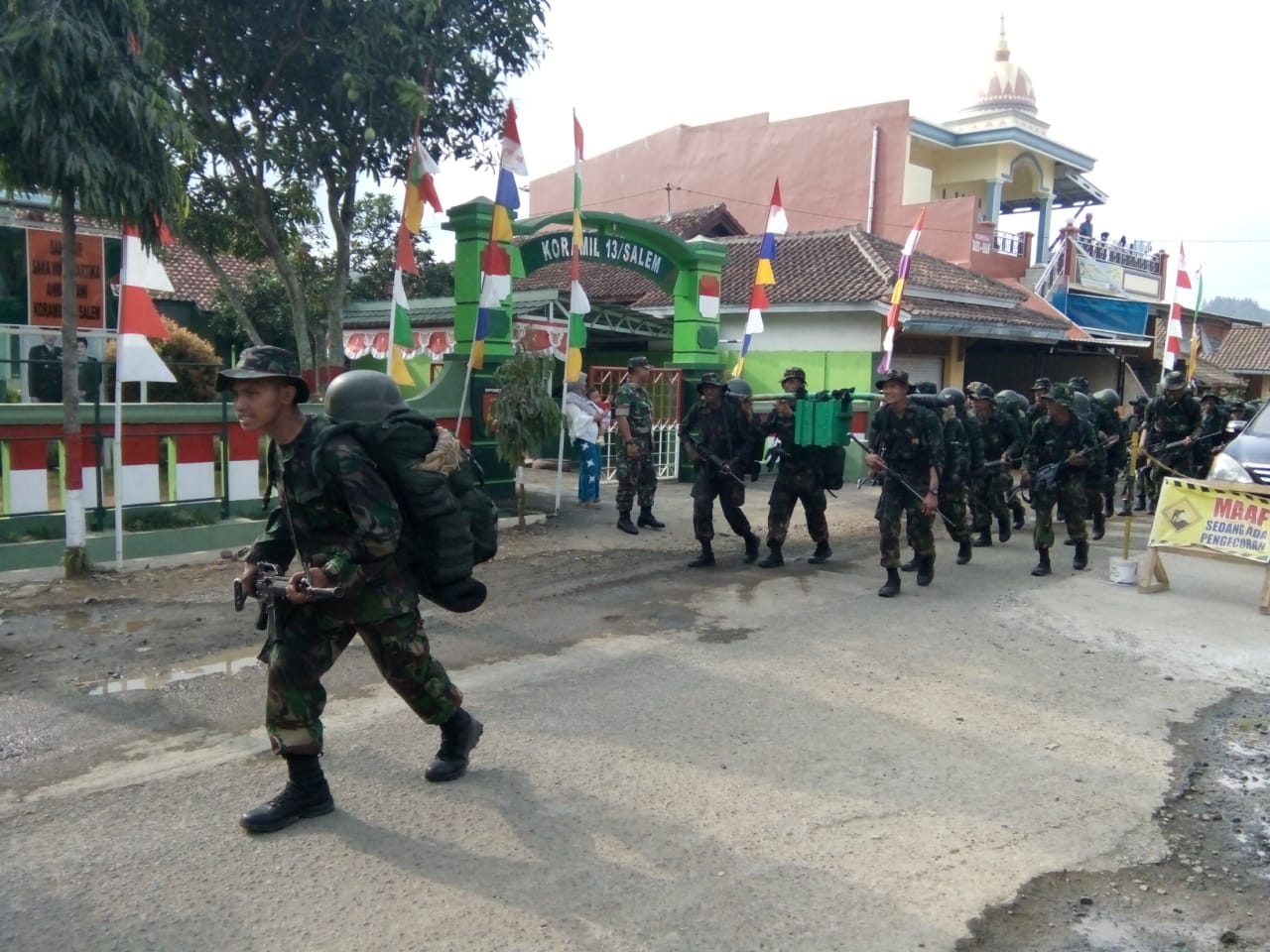 Gunakan Amunisi Tajam Dan Ledakan Latihan 250 Parako Di Tugu Kopassus Brebes Indonesia Media Center