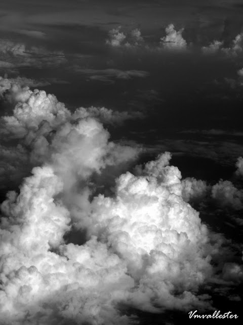 black and white cloud photography, camera used: Panasonic Lumix Fz35