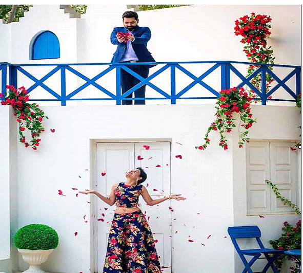 Aditya – Neha Pre Wedding shoot – Aditya showcase his love to Neha