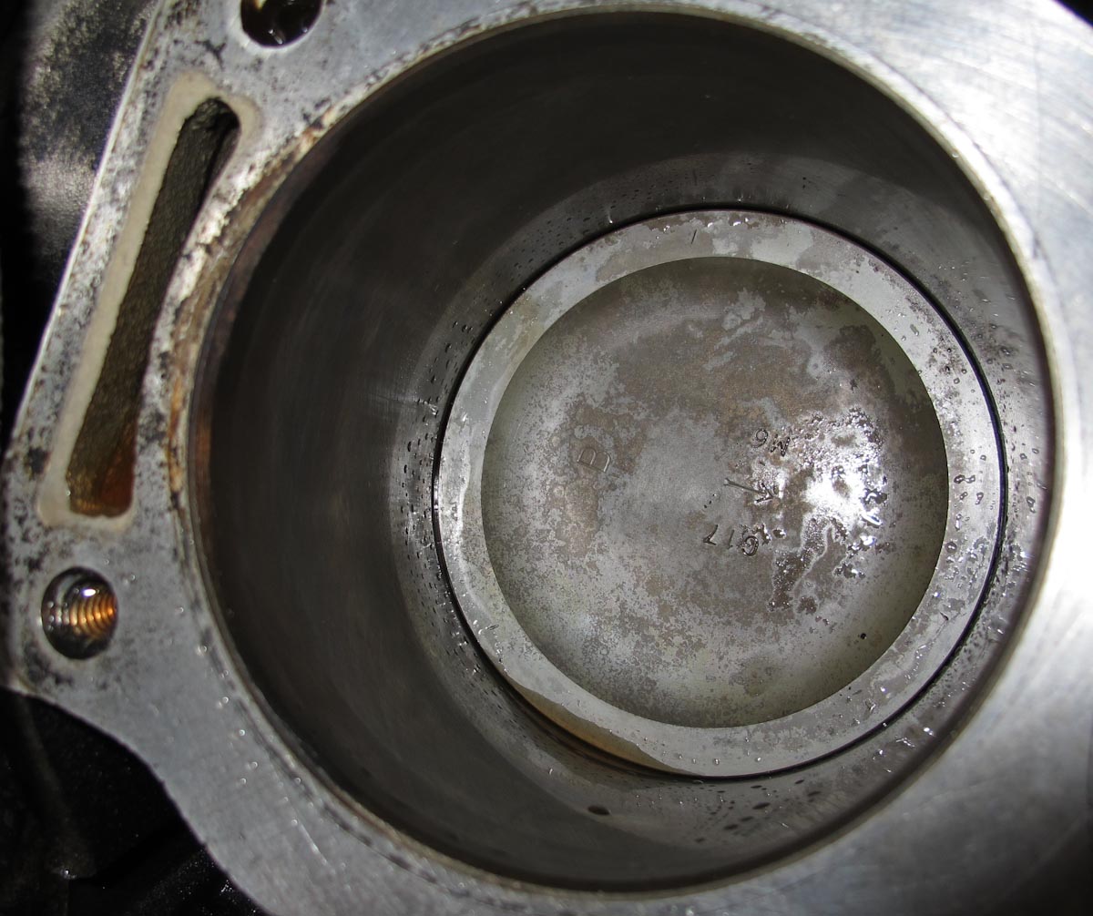 Rover V8 head gaskets JE Robison Service Bosch Car Service