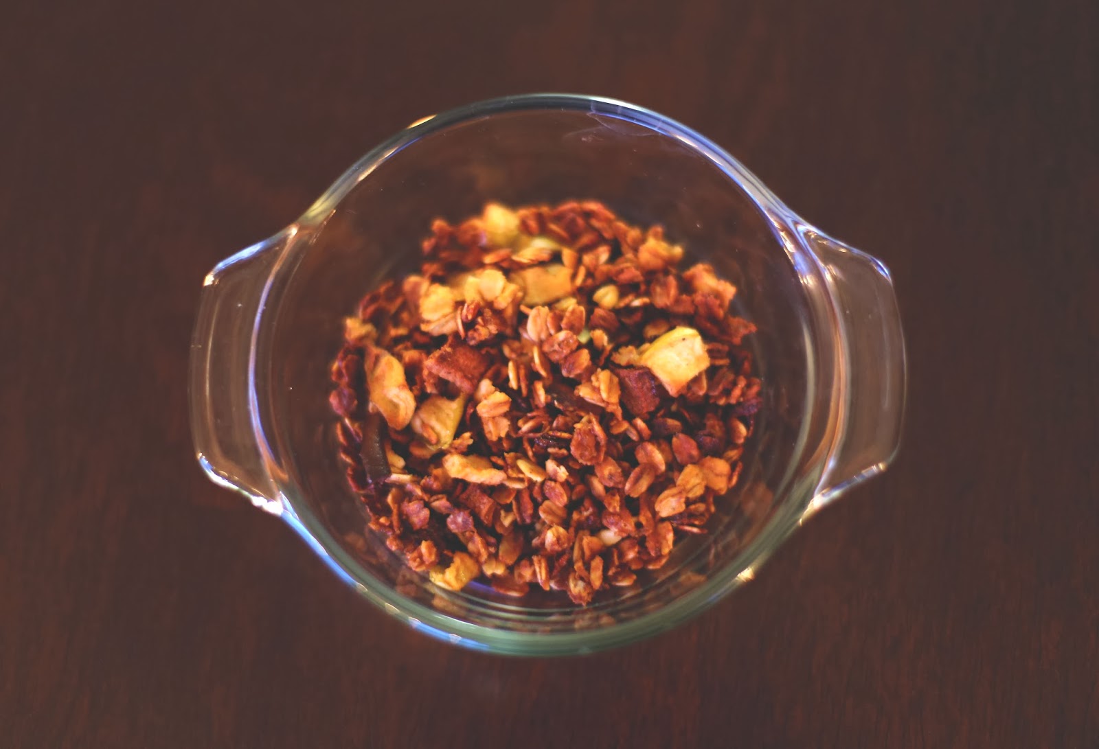 NewlyWifed Apple Crisp Granola