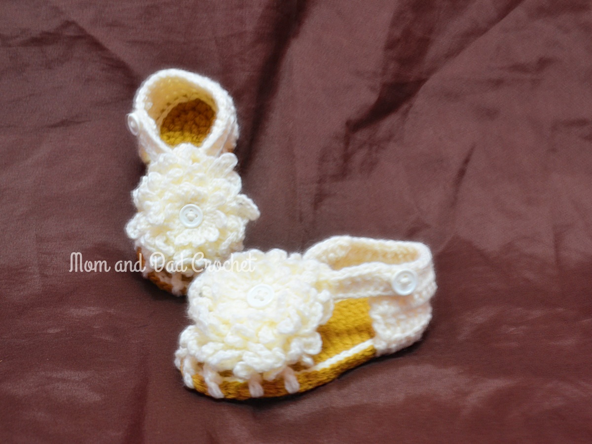 CROCHET SANDALS IN BLACK FABRIC