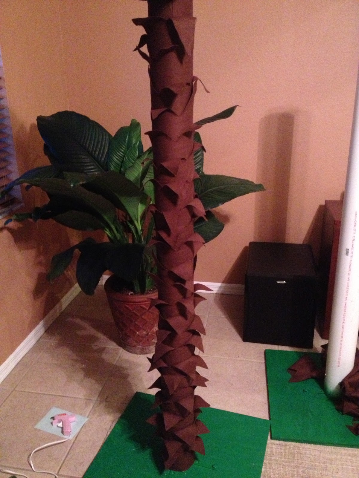Mrs. Martin's Classroom: Chicka Chicka Boom Boom Custom Tree How To Make A Palm Tree Out Of Pvc Pipe