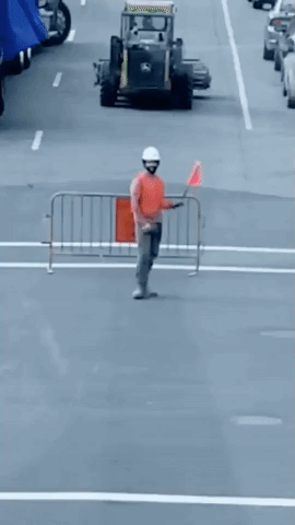 giphy1.gif